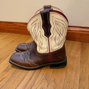 Ariat Women’s Ranch Baby Size 9B #10017423